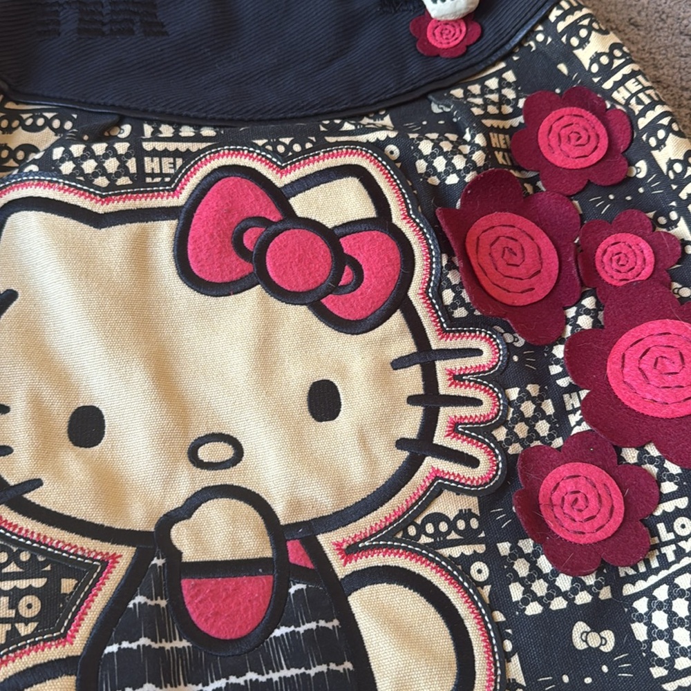 Hello Kitty Black and Red Tote - Picture 4 of 7